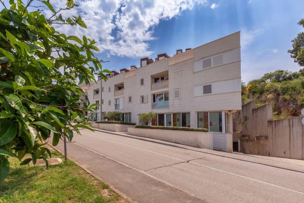 Stylish Two Bedroom Apartment&Garage Parking Place Dubrovnik Extérieur photo