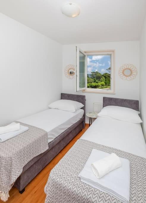 Stylish Two Bedroom Apartment&Garage Parking Place Dubrovnik Extérieur photo